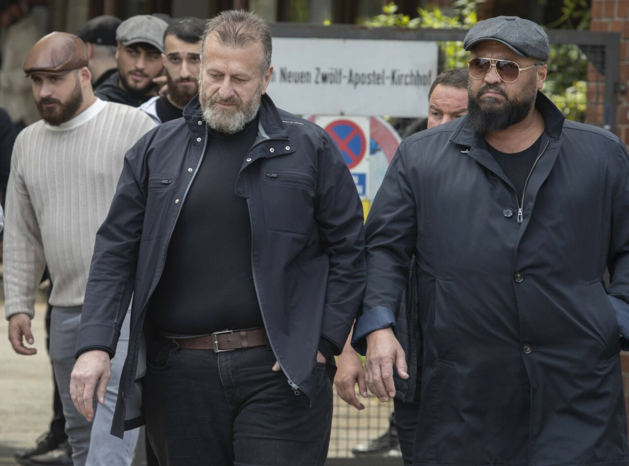 Povestea clanului libanez Remmo, una din cele mai cunoscute “familii” CRIMINALE din Germania, suspecți în cazul jafului de la muzeul Drents