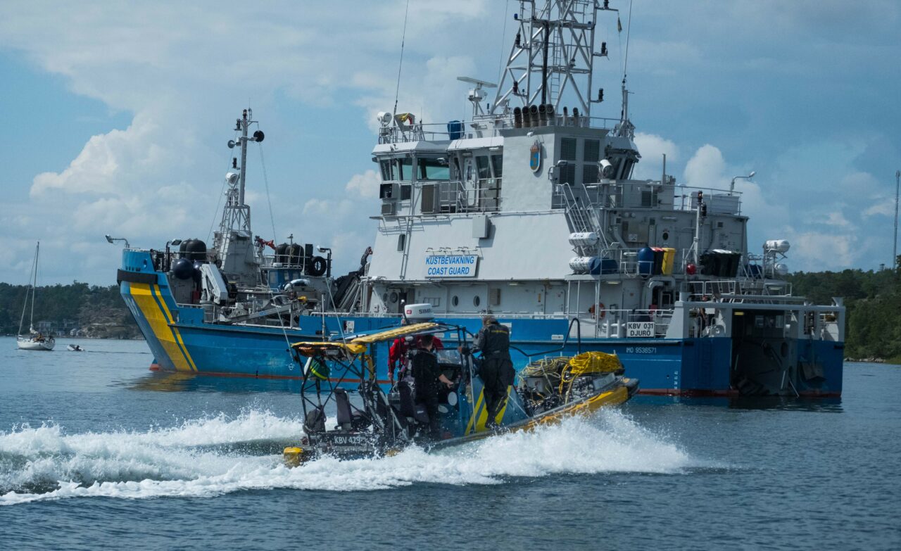 Alertă în Marea Baltică. Cablul de COMUNICAȚII dintre Letonia și Gotland, avariat intenționat. O navă bulgară, reținută de autoritățile suedeze