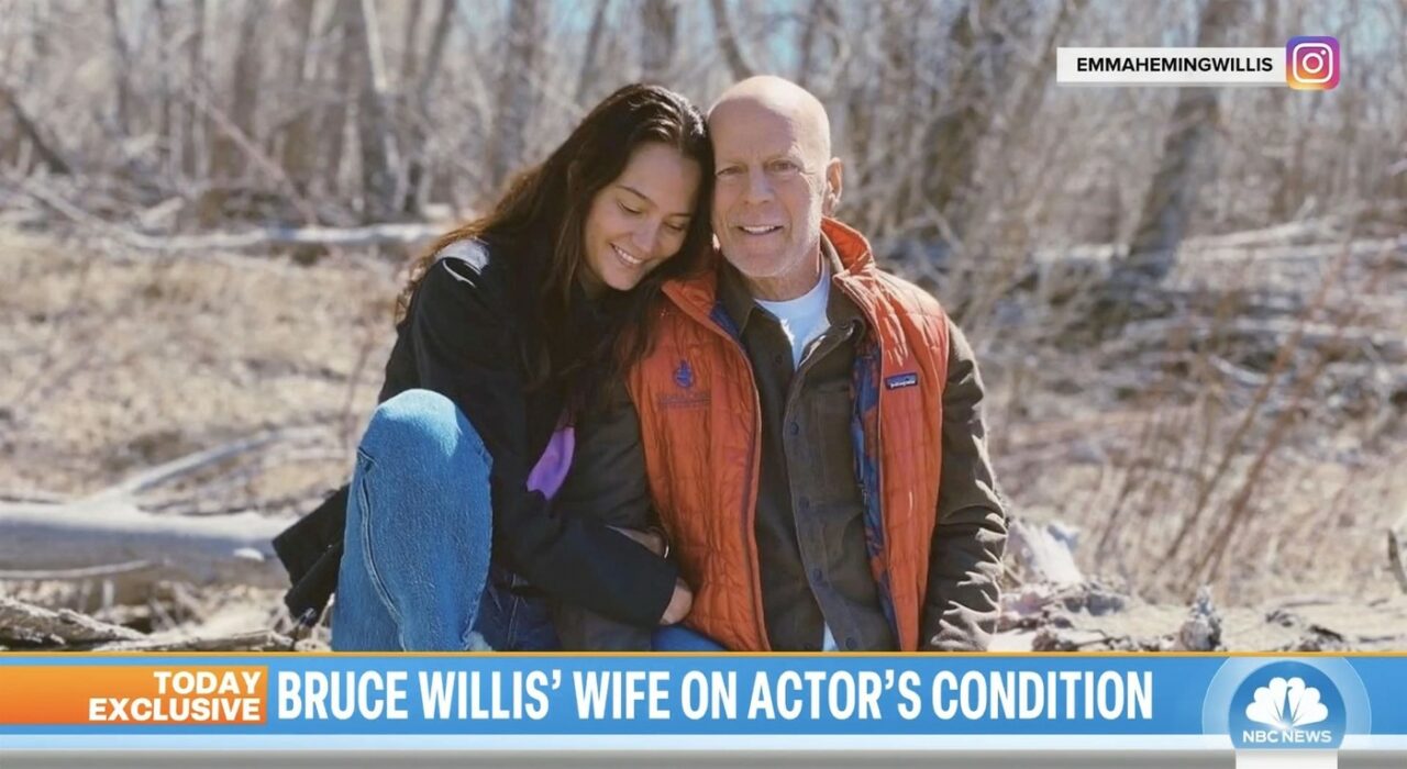 După câștigarea unui Glob de AUR, Emma Heming Willis, soția lui Bruce Willis, i-a adus un omagiu pentru Demi Moore, fosta soție a actorului