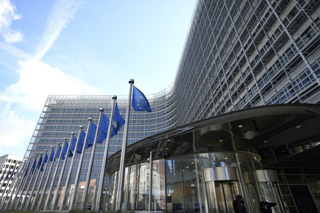 UE avertizează grupul Meta, după modificările privind verificarea conținutului /„Putem aplica amenzi care pot merge până la 6% din cifra de afaceri”