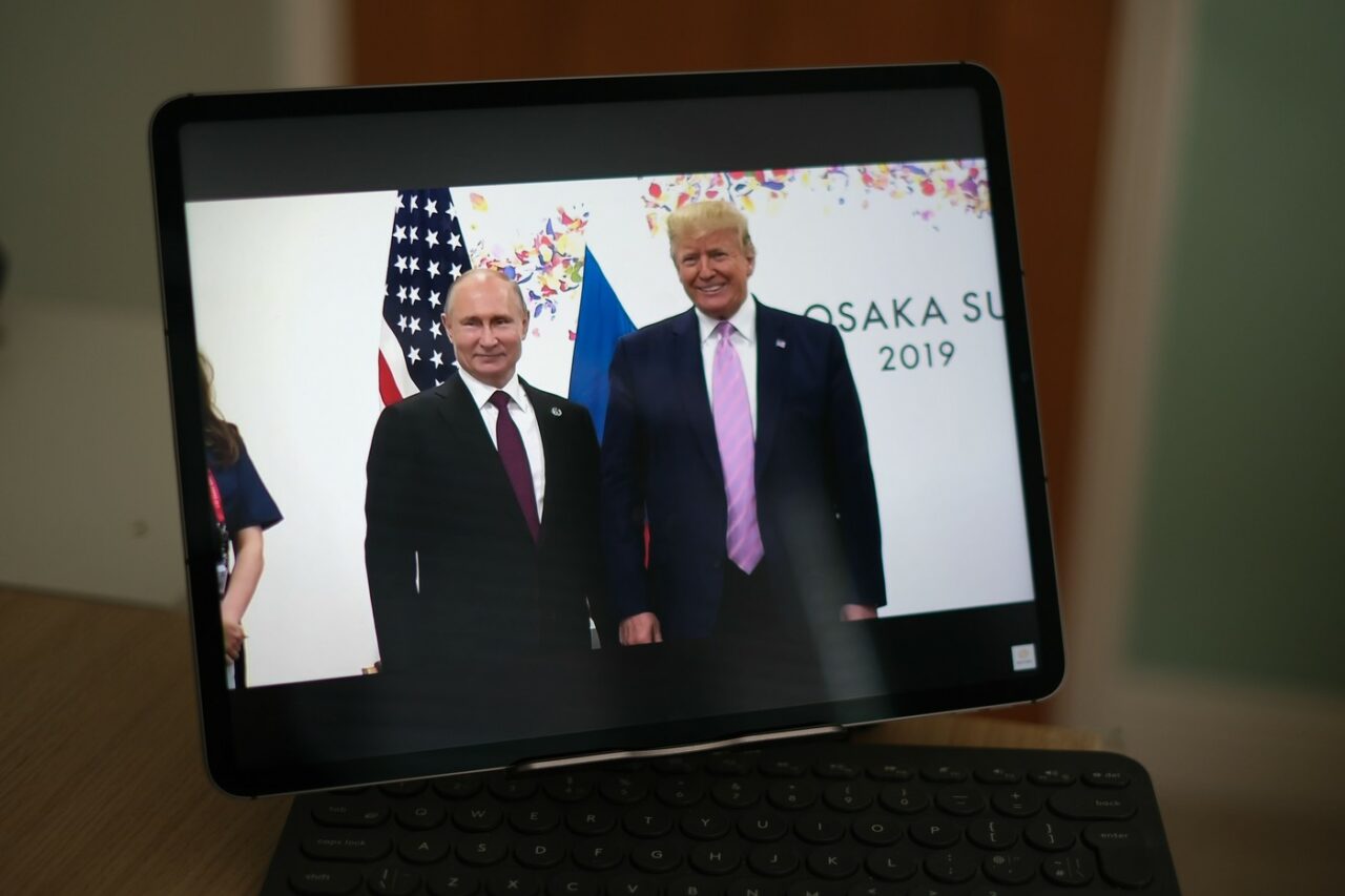 Trump îi propune lui PUTIN negocieri pentru oprirea războiului din Ucraina /Noul președinte al SUA amenință Rusia cu sancțiuni