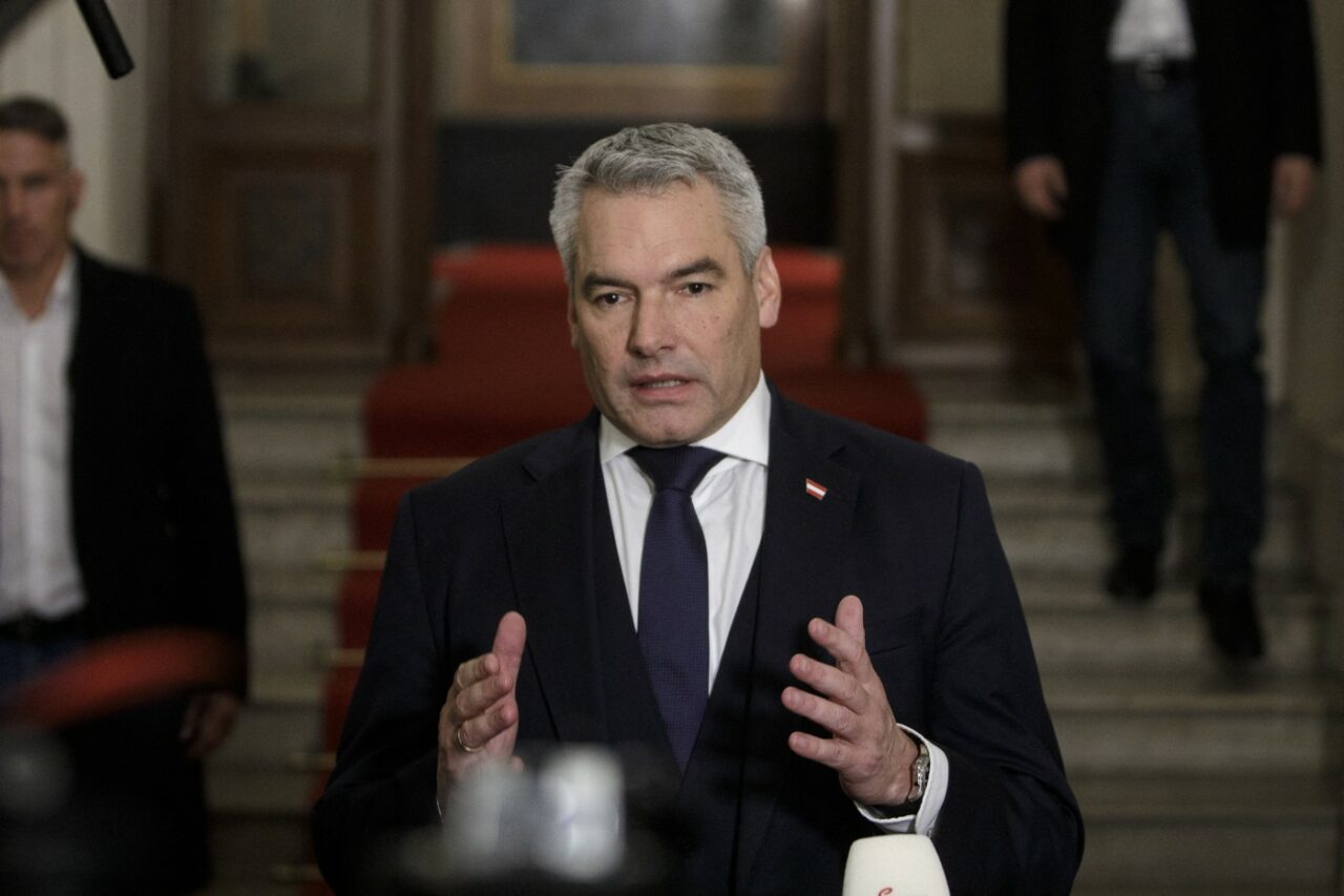 Cancelarul Austriei, Karl Nehammer, își anunță DEMISIA, în contextul impasului negocierilor politice