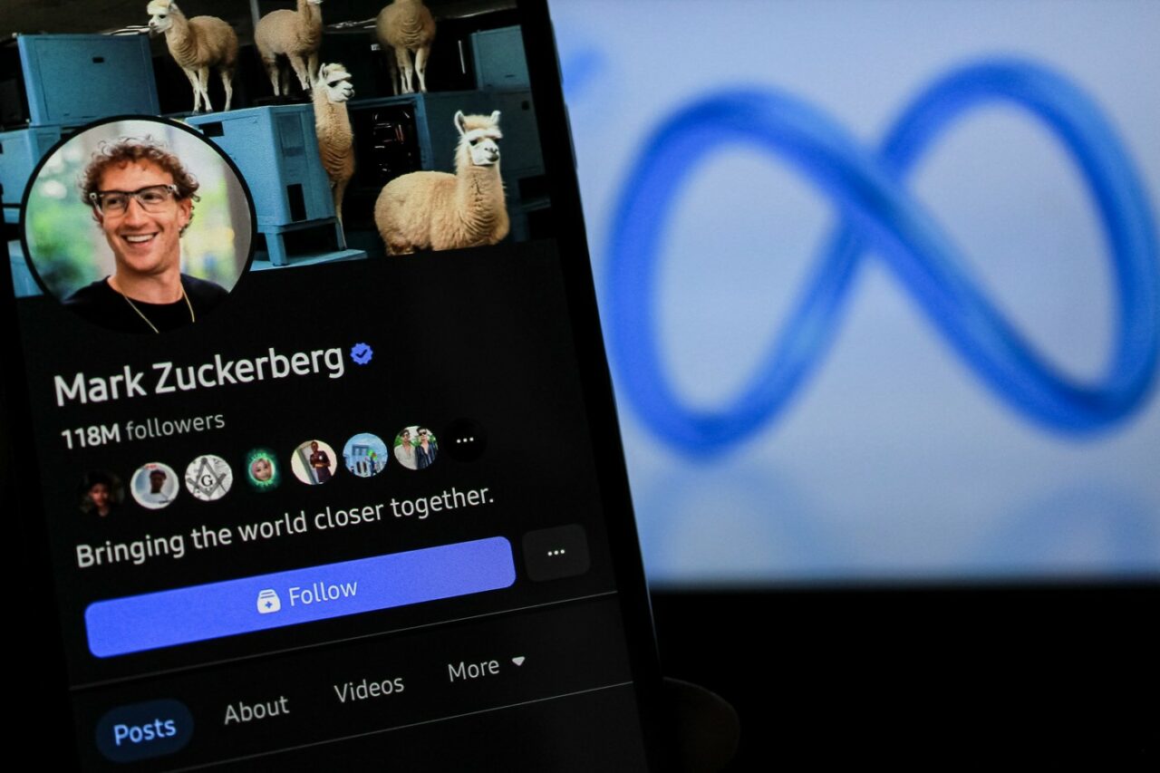 Mark Zuckerberg, anunț despre SFÂRȘITUL telefoanelor mobile. Dispozitivul ce le-ar putea lua locul