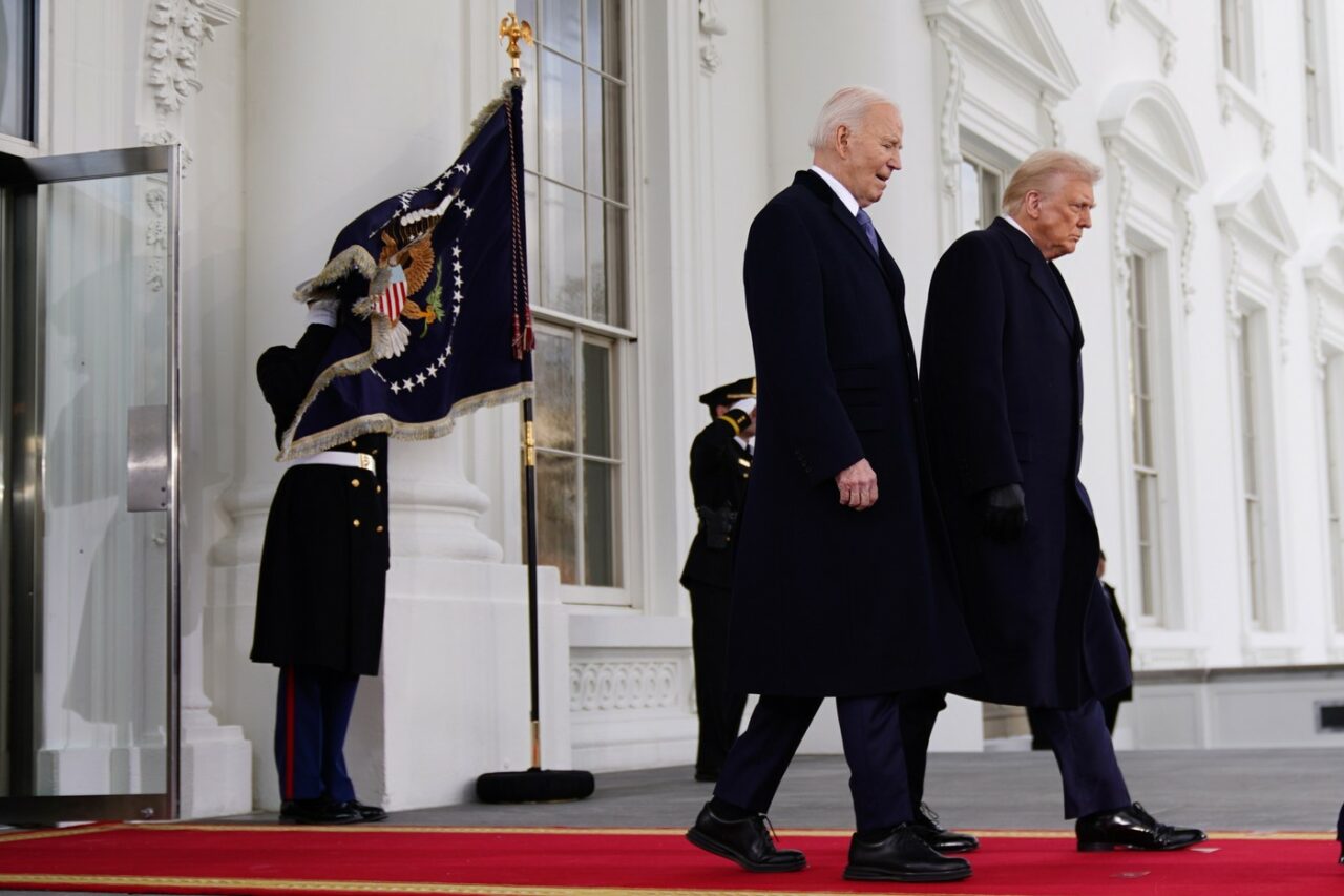 Reuters: TRUMP va examina relațiile comerciale, dar nu va impune TAXE VAMALE în prima zi de mandat