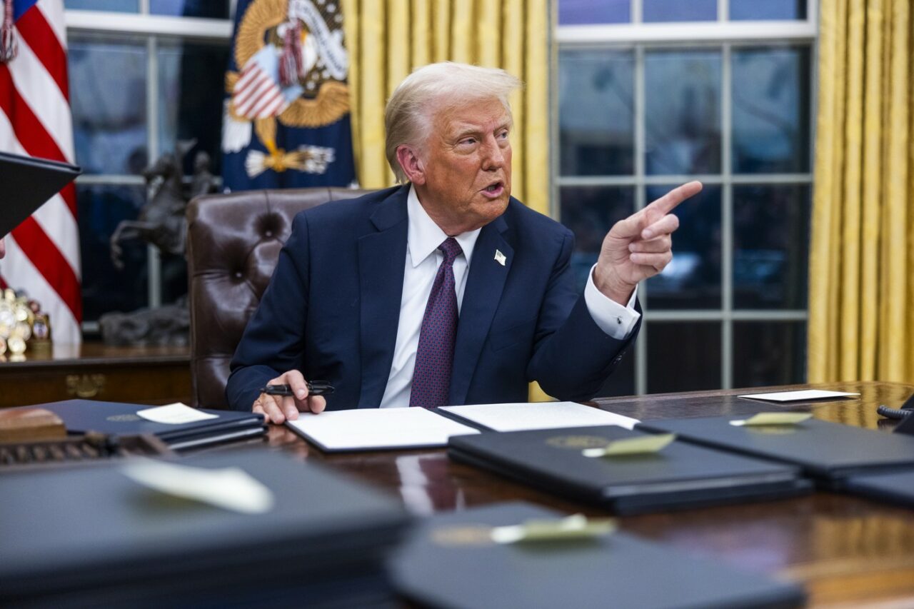 INTERZICEREA TikTok. Trump semnează amânarea cu 75 de zile. „Am dreptul fie să-l vând, fie să îl închid”