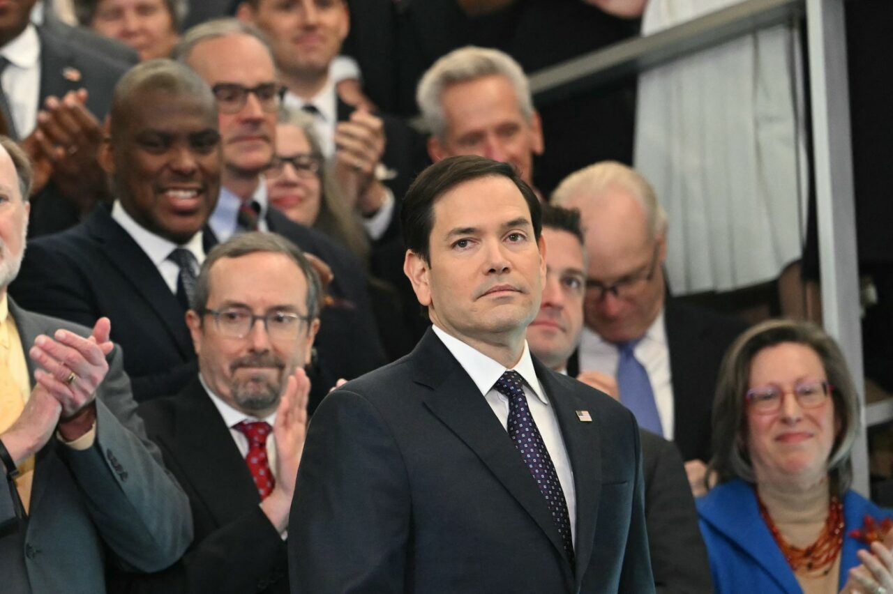 Noul secretar de Stat american le cere diplomaților să promoveze interesele SUA /„Alegătorii decid direcția și l-au ales președinte pe Trump”