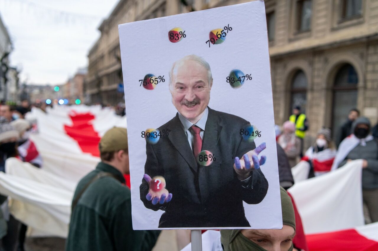 Alexander Lukașenko câștigă al ȘAPTELEA mandat de președinte în Belarus: „Mai bine o DICTATURĂ ca în Belarus decât o democrație ca în Ucraina”