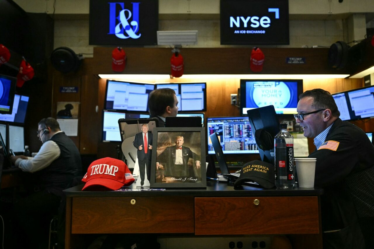 Axios.com: Fed trebuie să își ajusteze politica monetară la INCERTITUDINEA generată de Trump