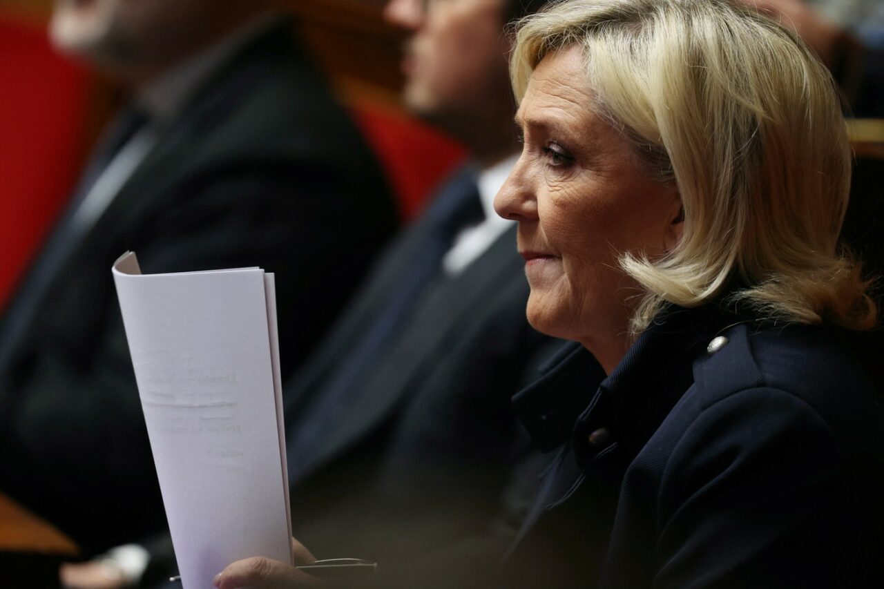 Marine Le Pen: FRANȚA ar trebui să urmeze exemplul lui Trump cu privire la situația deportărilor