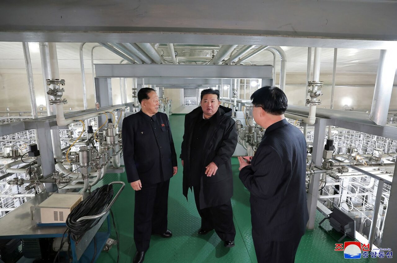 Președintele Coreei de Nord ordonă consolidarea forțelor NUCLEARE, în contextul revenirii lui Trump la conducerea SUA