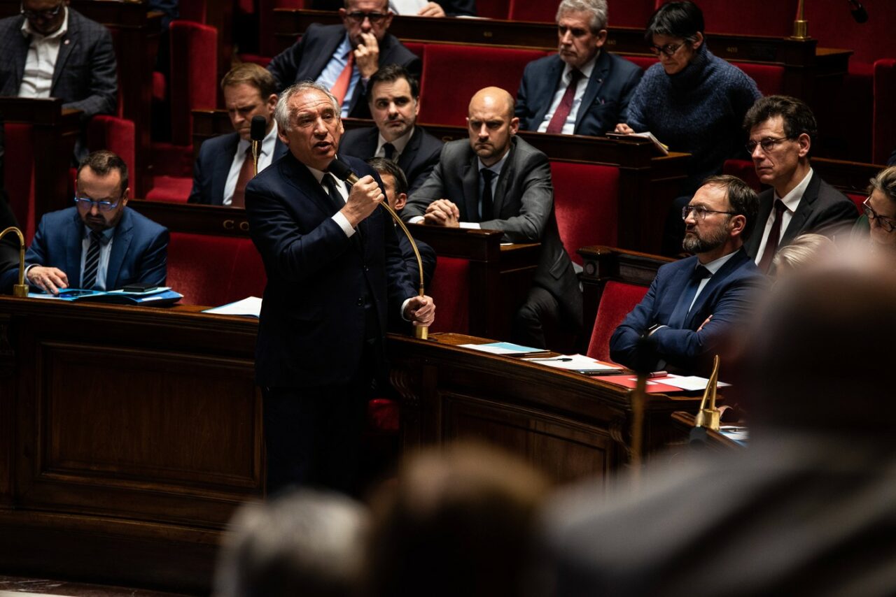 Bernard Arnault critică proiectul de suprataxă pentru companiile franceze/ Guvernul „îi înțelege furia”, dar justifică măsura