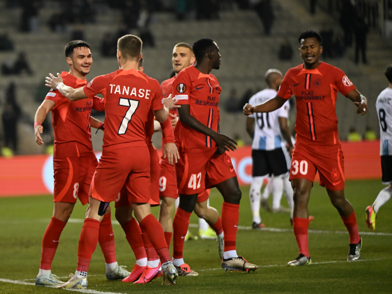 Qarabag – FCSB 2-3! Roș-albaștrii o AȘTEAPTĂ pe Manchester United la București