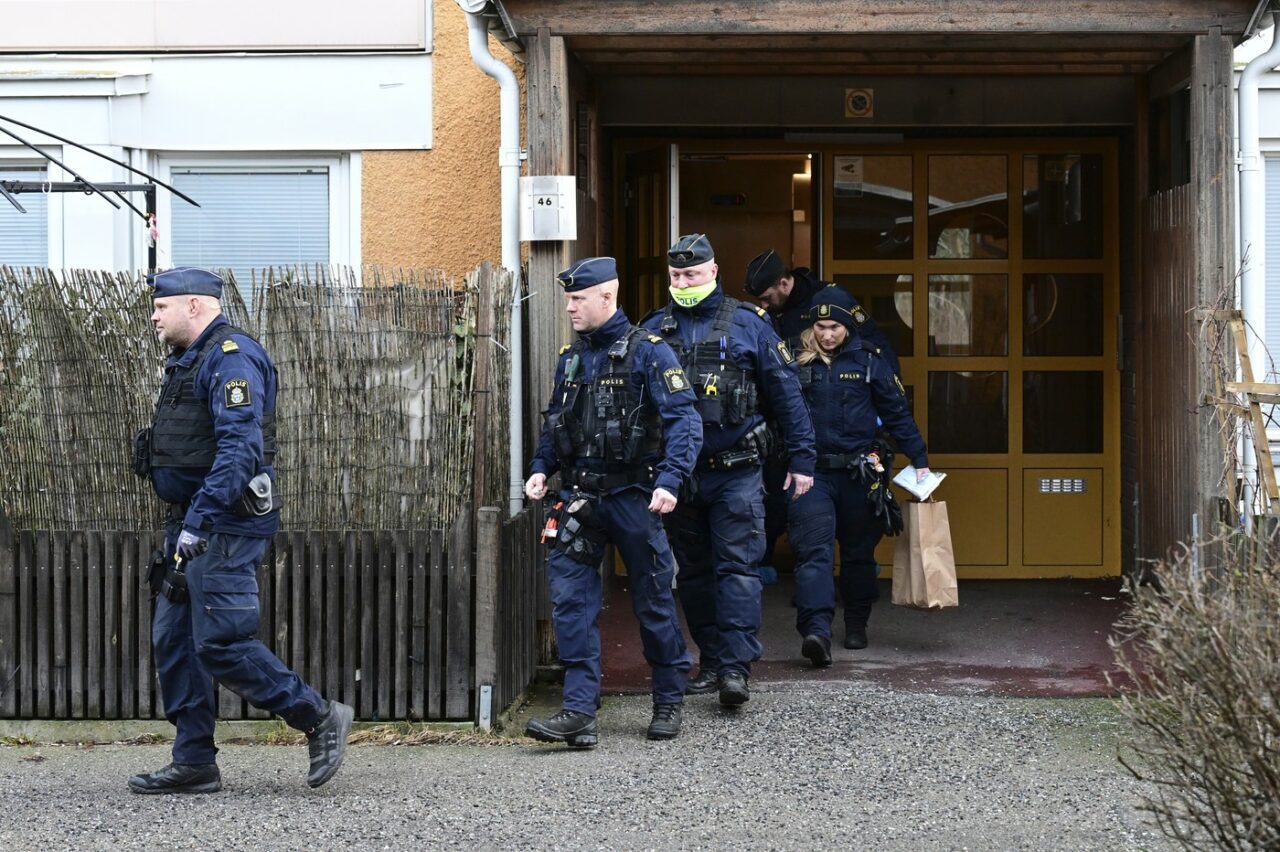 Cinci arestări în Stockholm în cazul Salwan Momika. Irakianul care a ars CORANUL în public a fost EXECUTAT, în direct, în timpul unei postări video