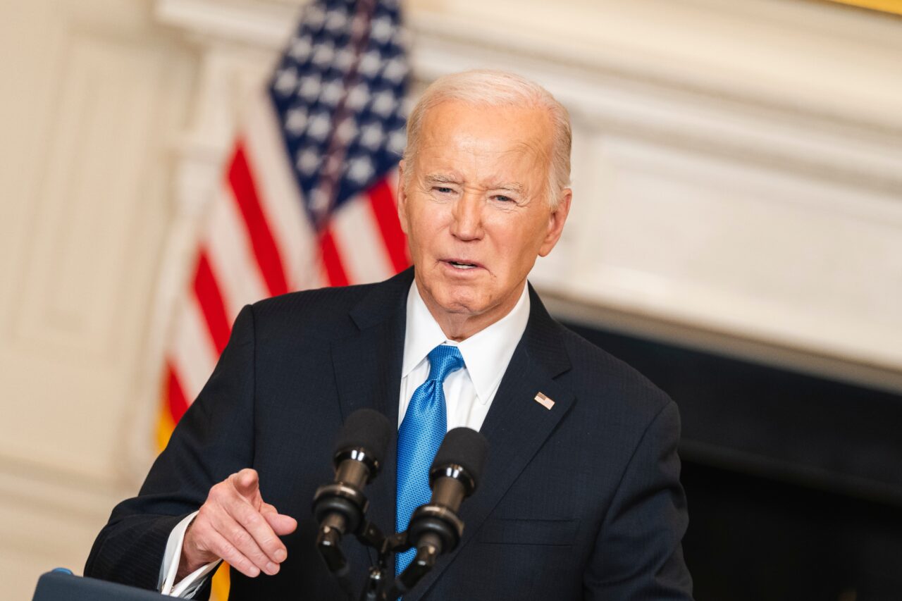 Joe Biden spune că l-ar fi putut ÎNVINGE în alegeri pe Donald Trump