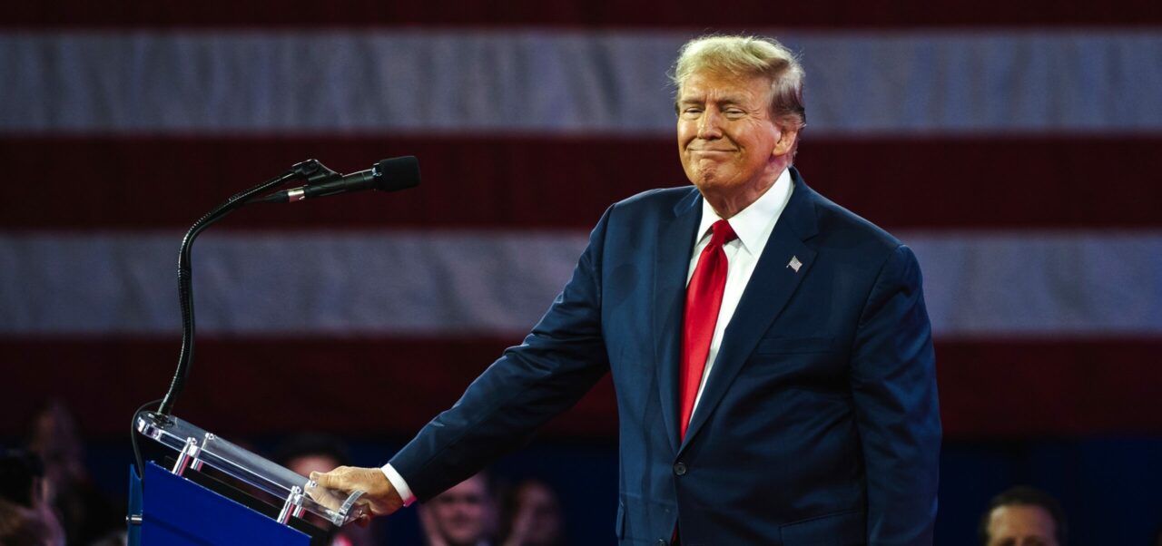 Ordinul prin care Donald Trump vrea să limiteze dreptul la cetățenie a fost BLOCAT. „Este vădit neconstituțional”