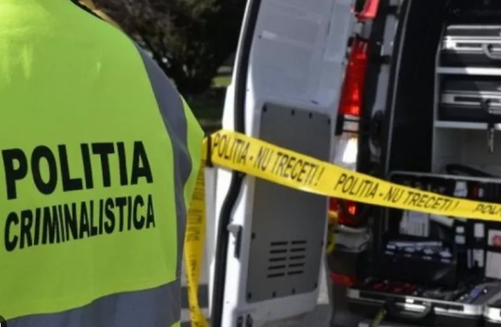 SINUCIDERE la Târgoviște. Un bărbat și-a pus capăt zilelor prin înjunghiere. Mama victimei a făcut descoperirea șocantă