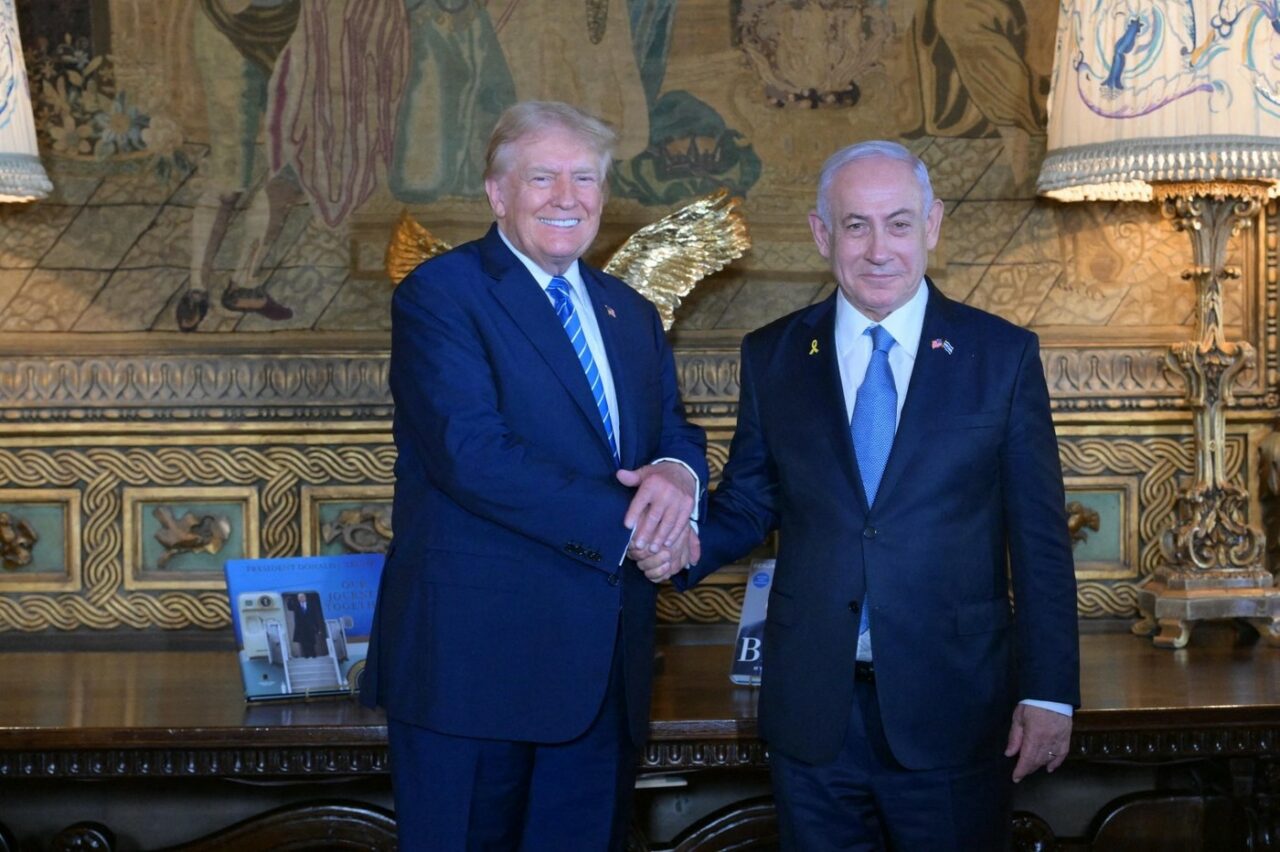 Israelul în RĂZBOI, ziua 473: „Coșmarul s-a încheiat”. Ostaticii eliberați au ajuns acasă/ Netanyahu: „Cele mai bune zile urmează să vină”
