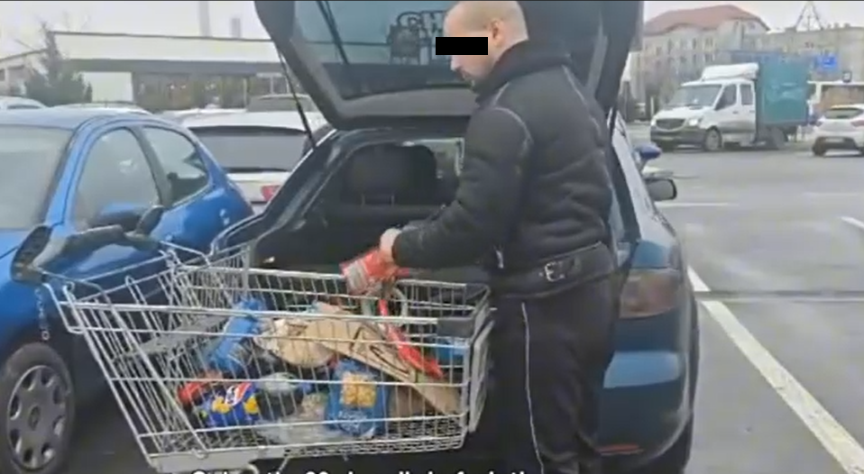 Intrarea României în Schengen a adus AVANTAJE și pentru vecinii de peste graniță. A venit rândul maghiarilor să golească supermarketurile noastre
