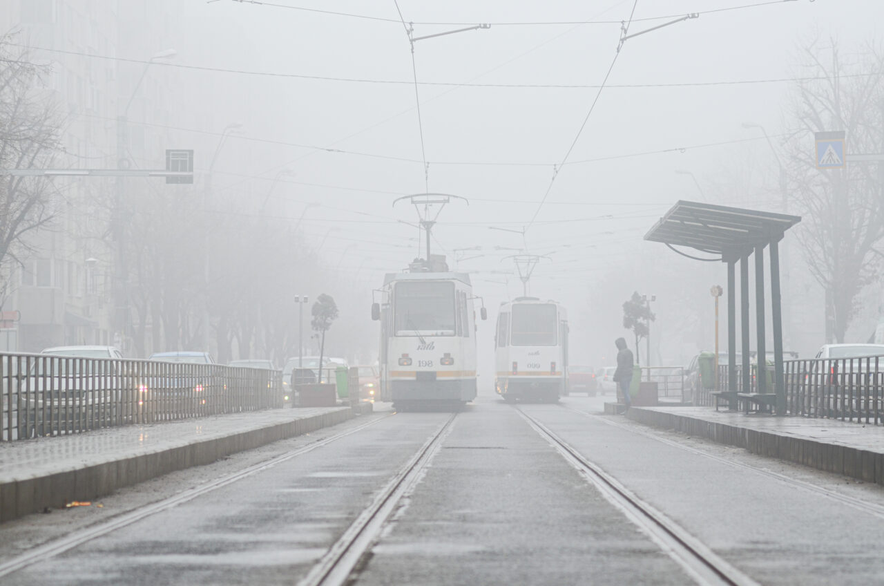 Prognoza meteorologică pentru azi și mâine: Sunt anunțate ploi, lapoviță și NINSOARE în unele zone ale țării