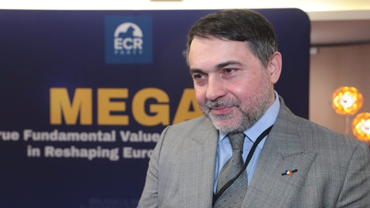 Punctele vulnerabile ale Europei prezentului / Cosmin CORENDEA (AUR): „România nu mai poate accepta direcții impuse de Bruxelles”