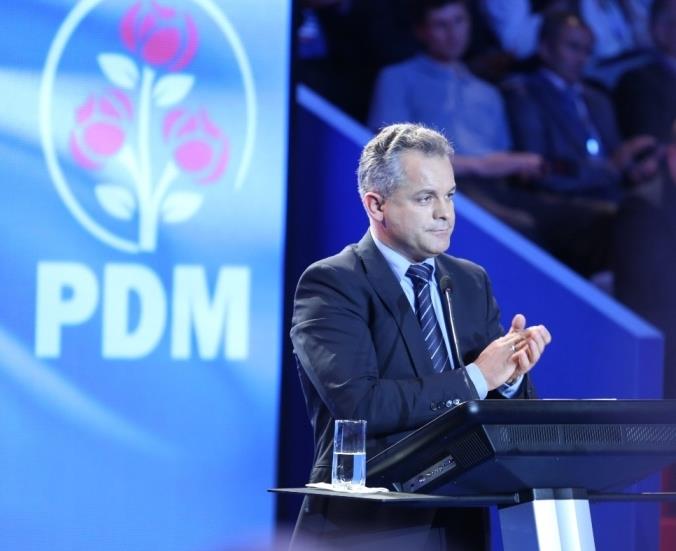 Oligarhul moldovean Vladimir Plahotniuc, dat în urmărire internațională. INTERPOL a acceptat cererea Republicii Moldova