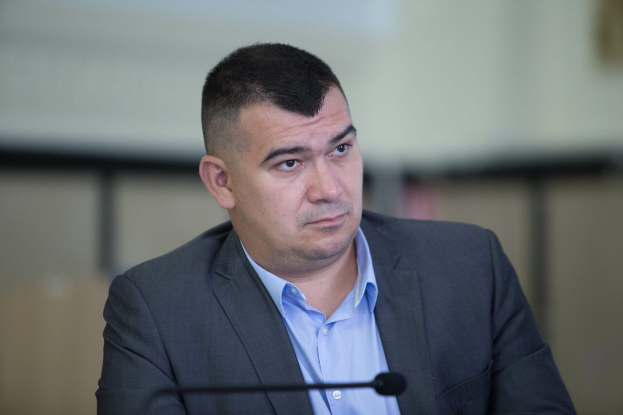 Cine este Zsombor Vajda, noul președinte interimar al AEP, după ce Toni Greblă a fost revocat prin votul Parlamentului