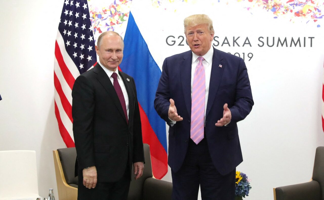 Arabia Saudită este deschisă perspectivei de a organiza ÎNTÂLNIREA Donald Trump – Vladimir Putin