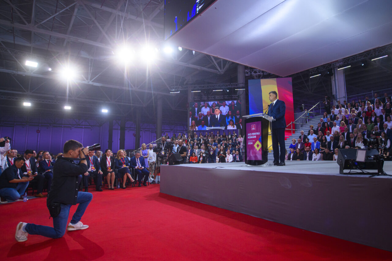 CONGRES PSD pentru validarea candidaturii lui Crin Antonescu. „Nu ne așteptăm să avem voturi ÎMPOTRIVĂ”