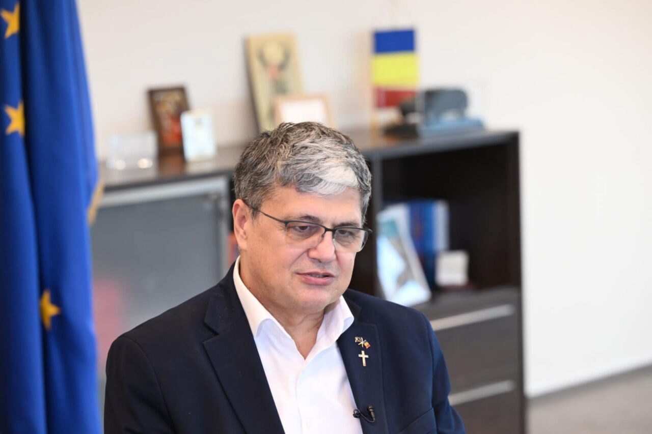 Încă un milion de români vor fi conectați la utilități/ Marcel BOLOȘ: „Vorbim de peste 4.000 km de conducte noi/reabilitate”