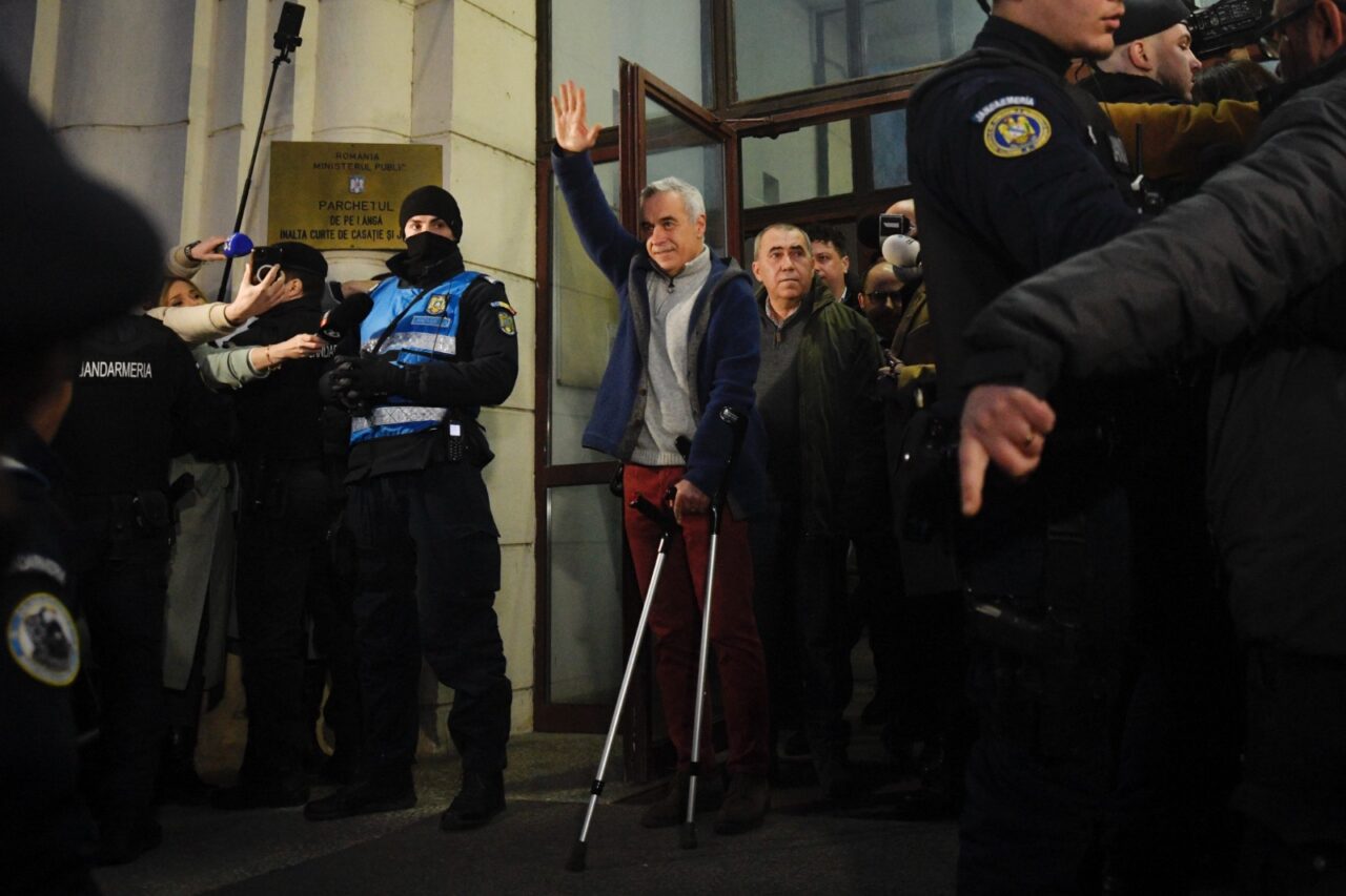 Cinci dintre susținătorii lui Călin Georgescu au fost trimiși în JUDECATĂ. Care sunt capetele de acuzare ale procurorilor de la Parchetul General