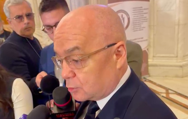 Emil Boc, despre SUSPENDAREA lui Iohannis: „Nu știu de ce căutăm alte subiecte în loc să ne concentrăm pe cele care ard”