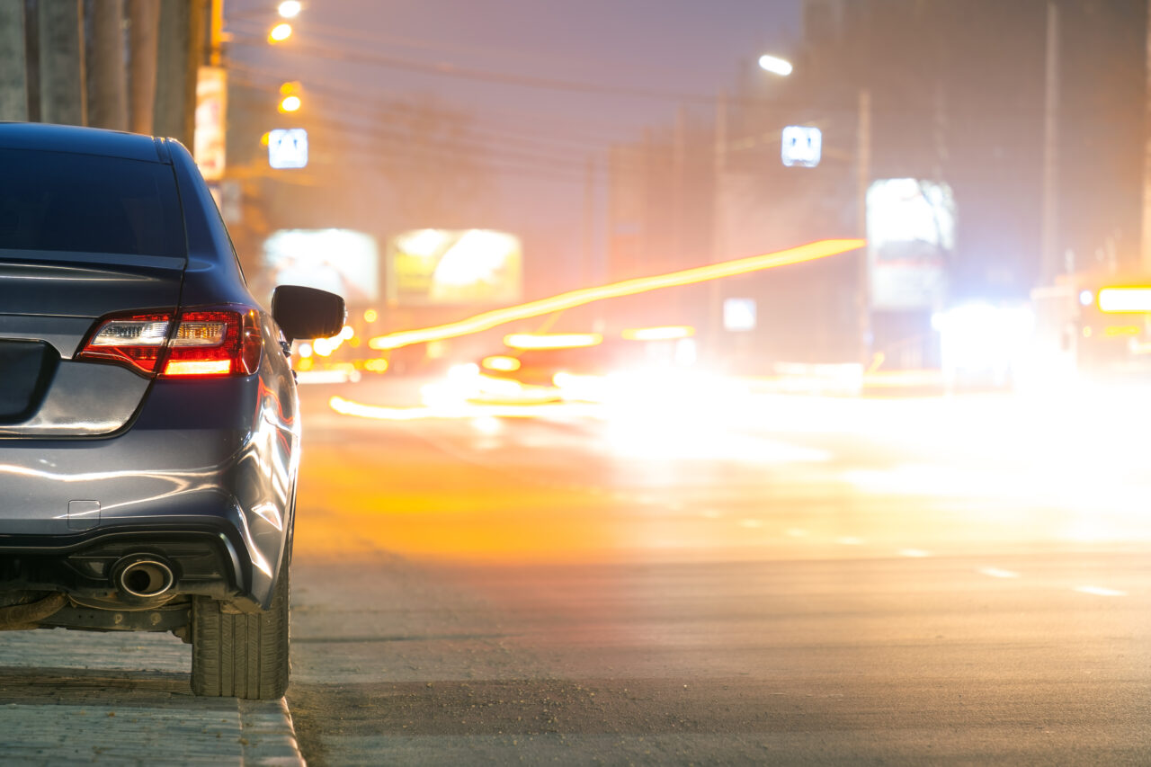 Codul Rutier 2025. Sancțiuni pentru șoferii care dau FLASH-uri în trafic