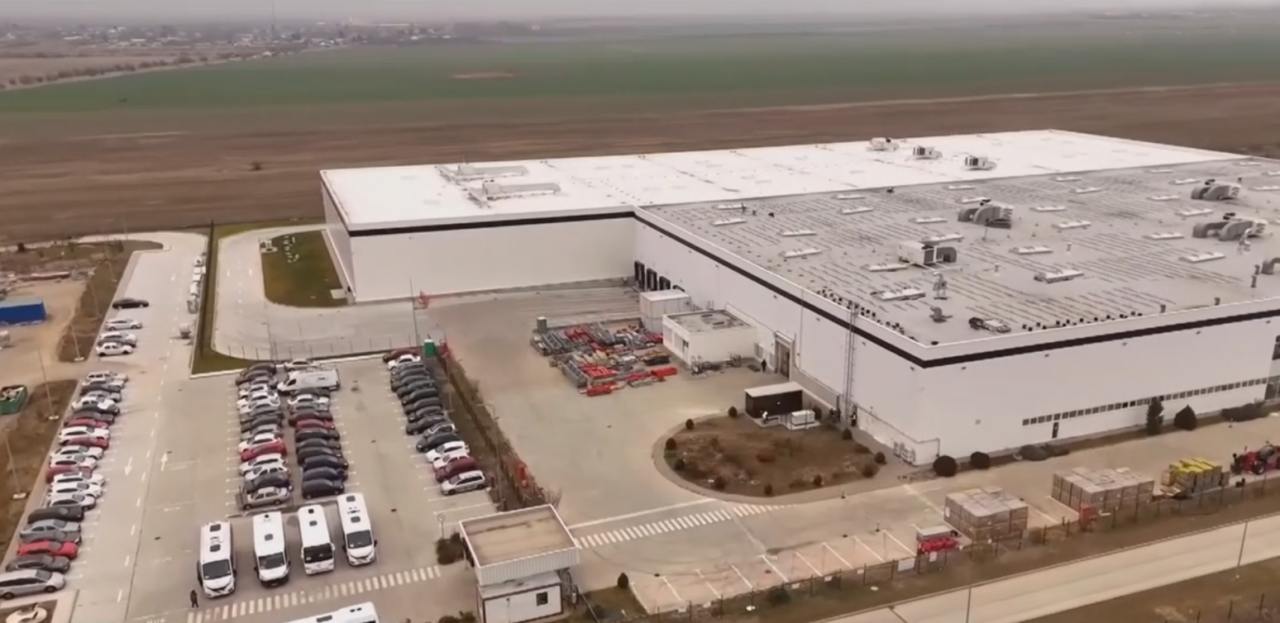Industria auto este afectată de dificultăți economice. O mare companie din România ar putea să CONCEDIEZE o treime din angajați