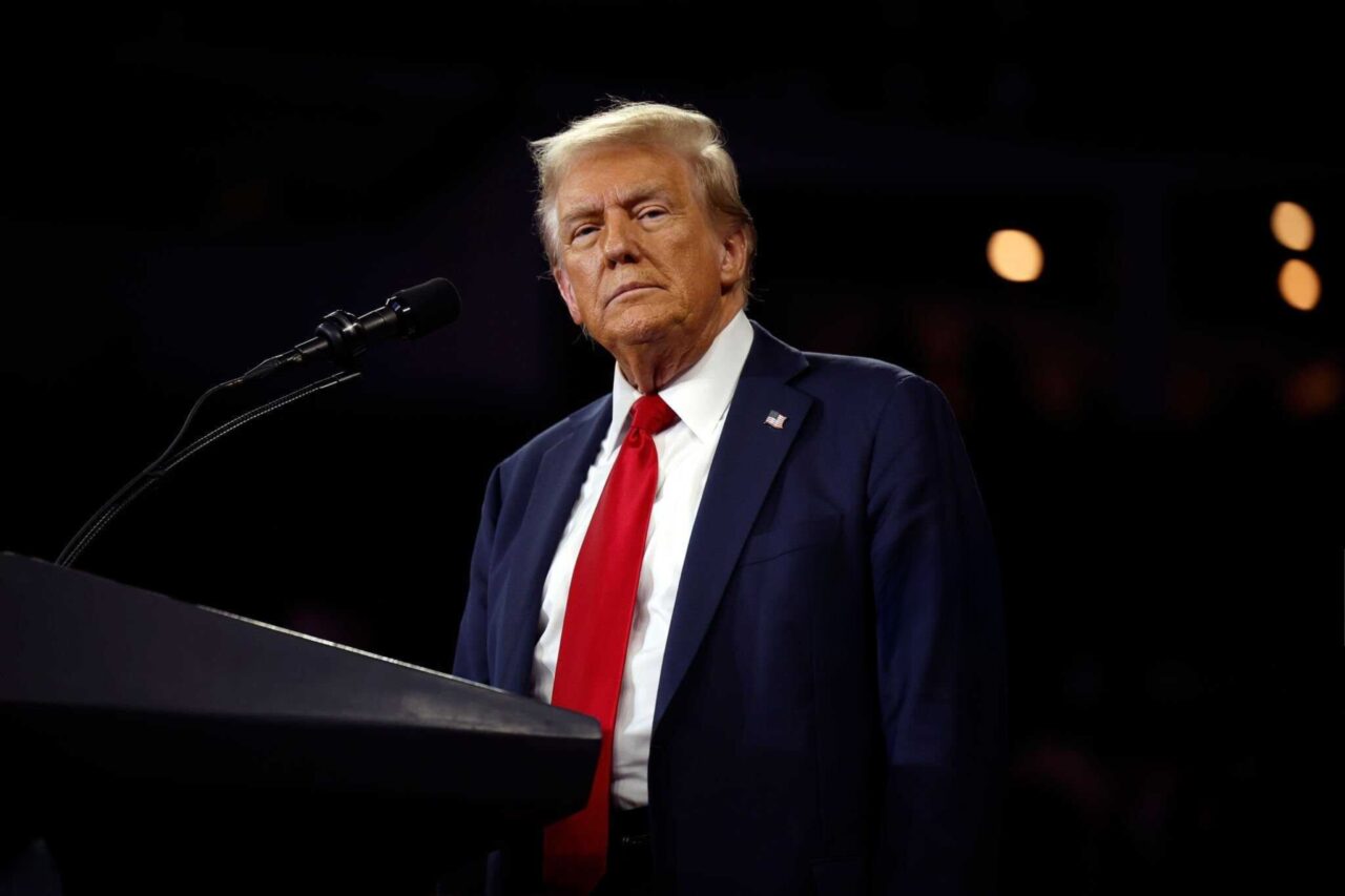 Donald Trump, împiedicat temporar să plaseze cel puțin 2.200 de angajați ai USAID în concediu administrativ