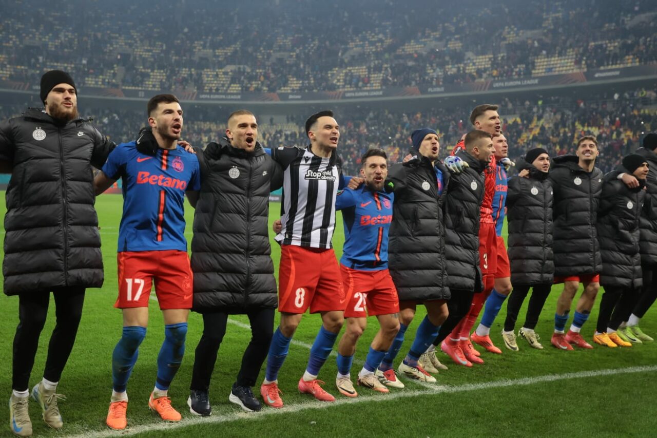 FCSB – PAOK Salonic 2-0 | Răzvan Lucescu, discurs superb: „M-aș bucura să câștige Europa League” (GALERIE FOTO)