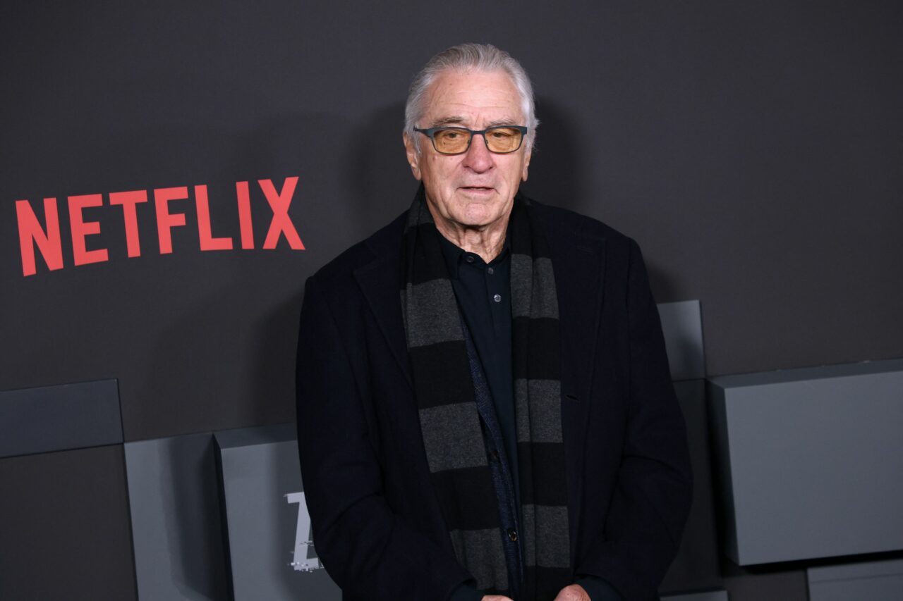 Primul SERIAL din cariera lui Robert de Niro, pe Netflix. Actorul interpretează un fost președinte al Statelor Unite în miniseria ”Zero Day”