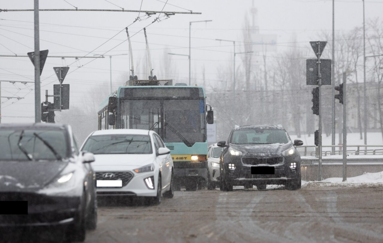 TRUCURI de sezon | Cum se pornește motorul unei mașini, la temperaturi scăzute. Alte sfaturi utile pentru șoferi