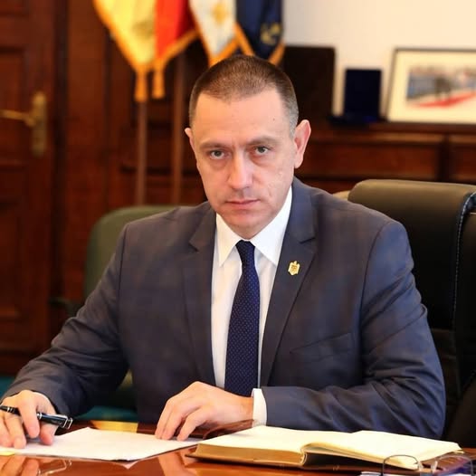 Mihai Fifor brani vojaške pokojnine in jih označuje za "politično podlost", če se jih obravnava kot posebne pokojnine