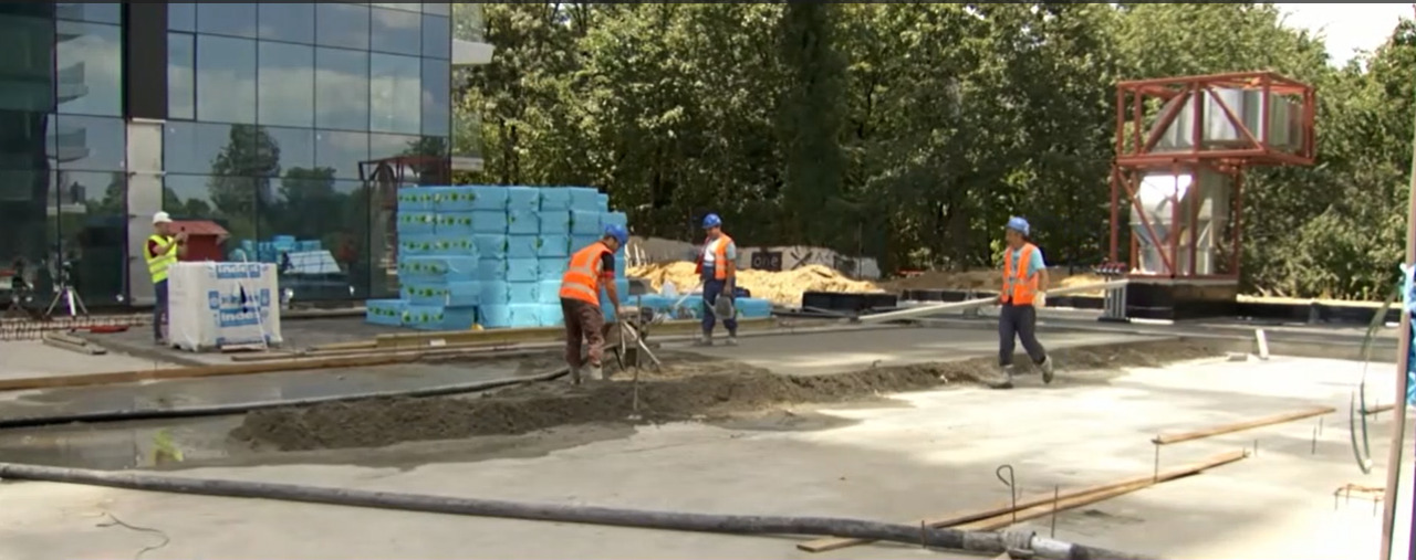 România, în CRIZĂ de meseriași. Cei mai mulți absolvenți ai școlilor profesionale pleacă la muncă în străinătate