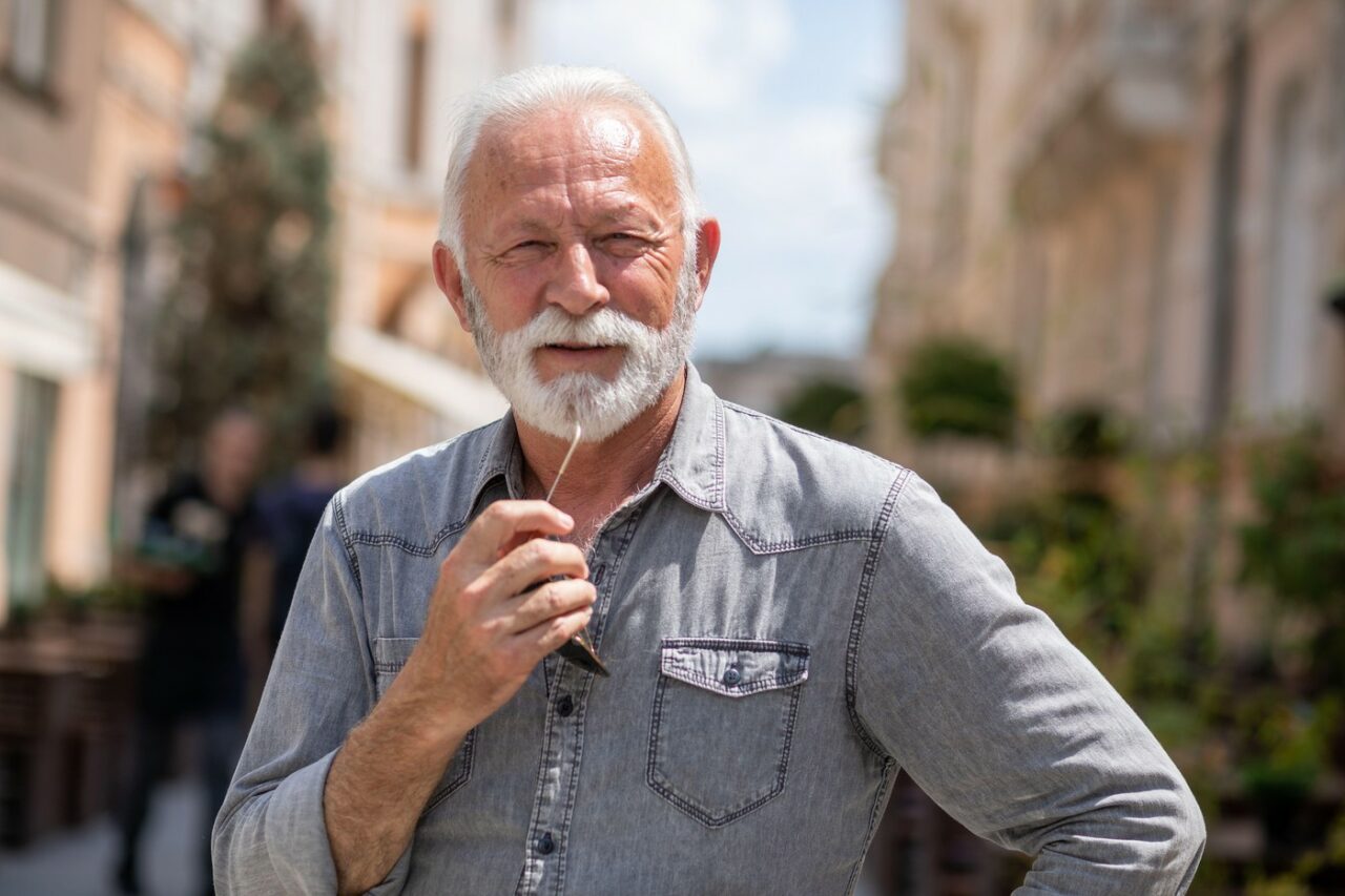 Cine e românul care încasează o PENSIE lunară de 108.627 lei. La polul opus, 20% dintre pensionari, la limita subzistenței
