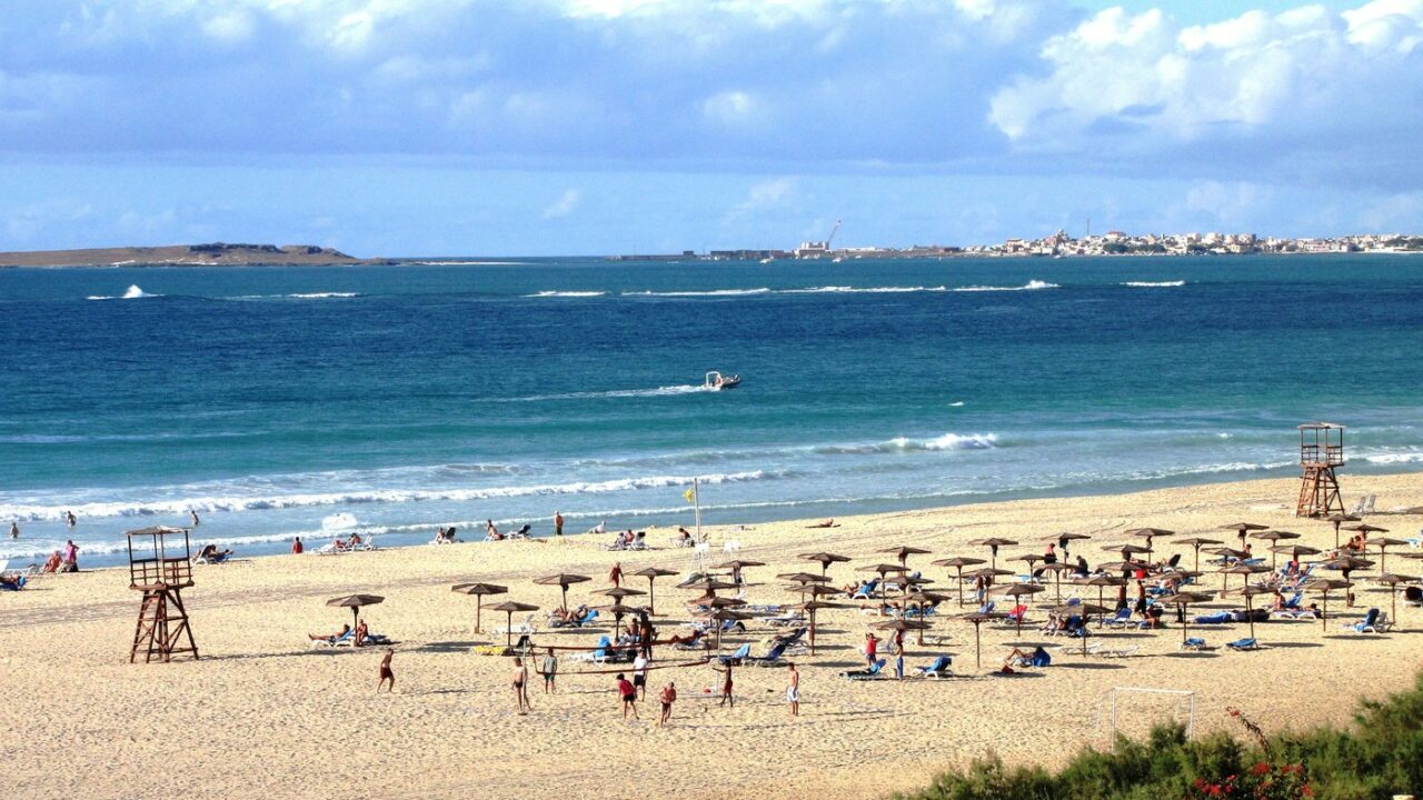 Paradisul tropical, ideal de vizitat în luna februarie. Include o zonă culturală ce face parte din patrimoniul UNESCO