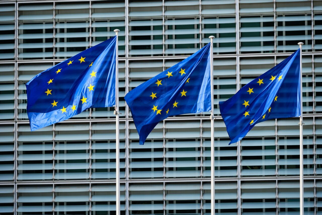Bloomberg: Trump șochează EUROPA, forțând-o să mobilizeze miliarde de euro pentru consolidarea capabilităților militare