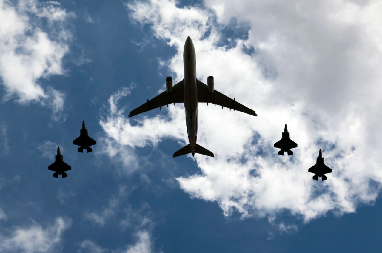 NATO: În 2024, Canada și membrii europeni ai alianței au cheltuit cu 20% mai mult pe APĂRARE