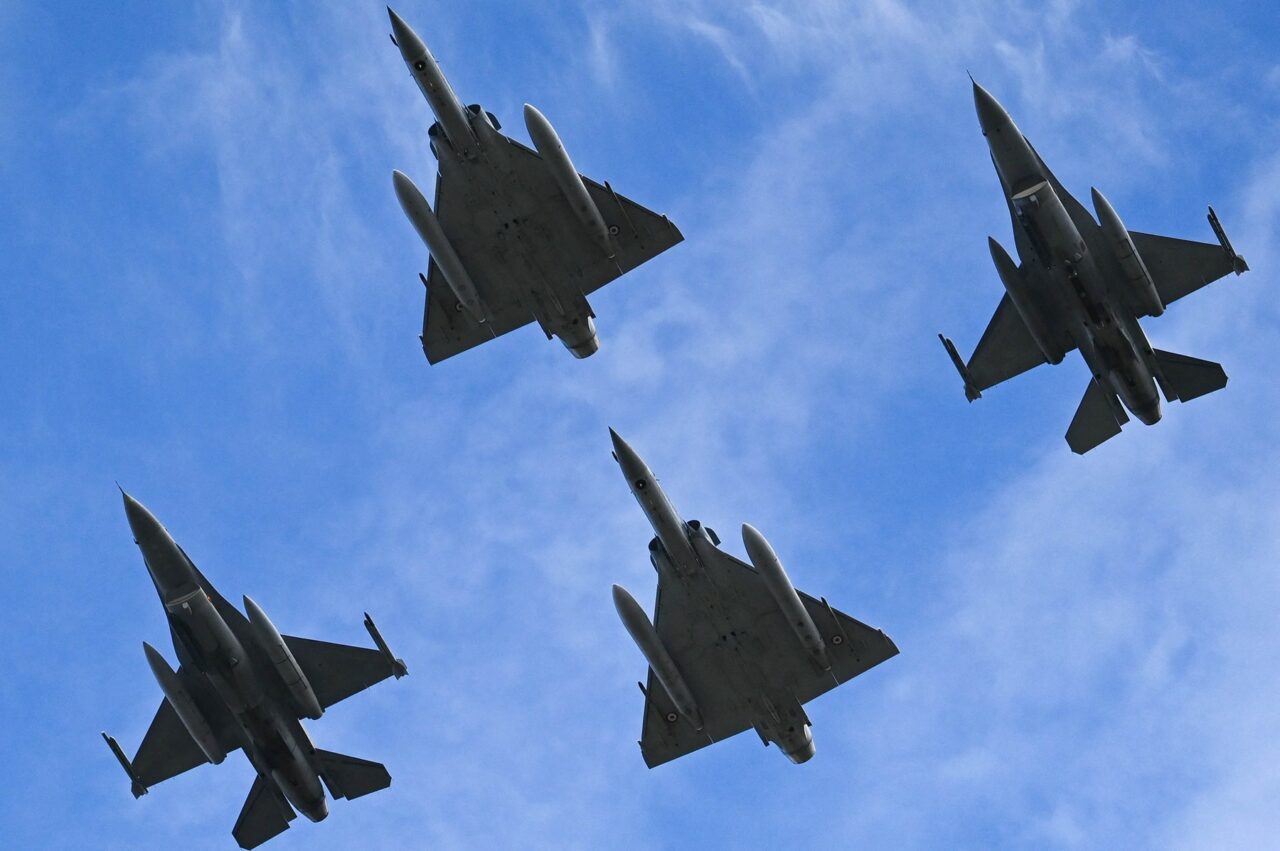 Primele avioane de luptă F-16 din Olanda și Mirage din Franța au fost LIVRATE Ucrainei