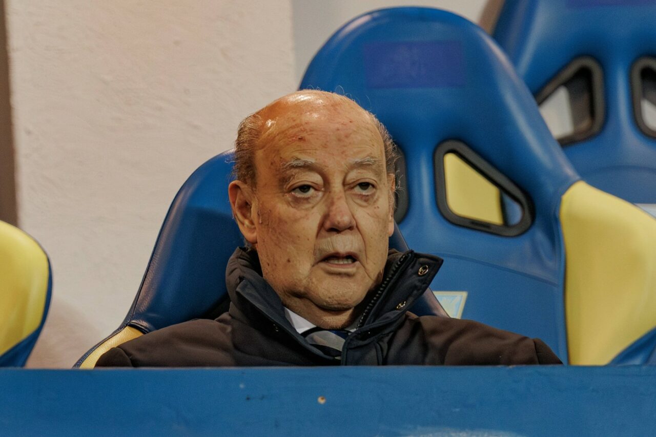 A murit Pinto da Costa, cel mai titrat PREȘEDINTE de club din istoria fotbalului. A câștigat 71 de trofee între 1982 și 2024