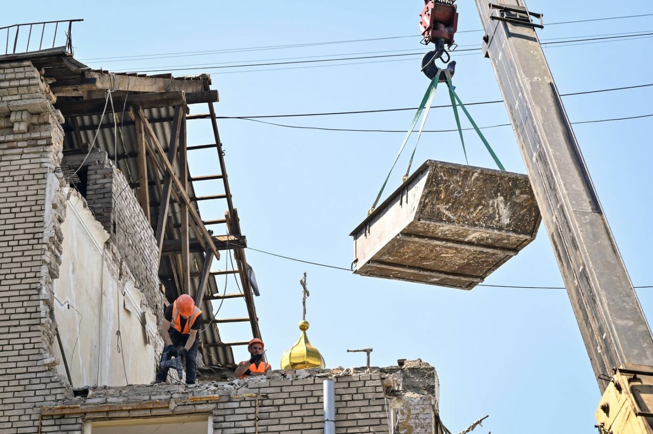 Banca Mondială: Costul estimat pentru reconstrucția Ucrainei a crescut la 500 de MILIARDE de euro