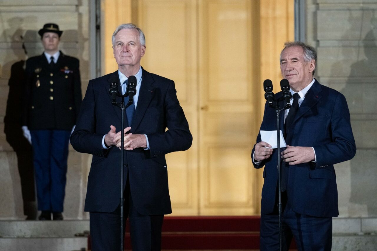 Michel BARNIER își asumă riscul de a fi ”lipsit de popularitate pentru a nu fi iresponsabil”