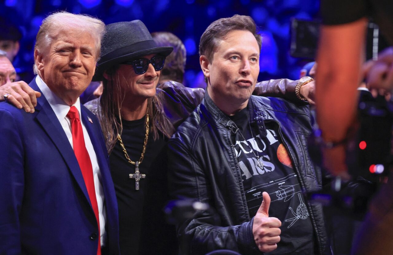 Donald Trump acuză USAID pentru finanțarea „știrilor false”. Elon Musk, despre agenție: „Cuib de vipere marxiste care detestă America”