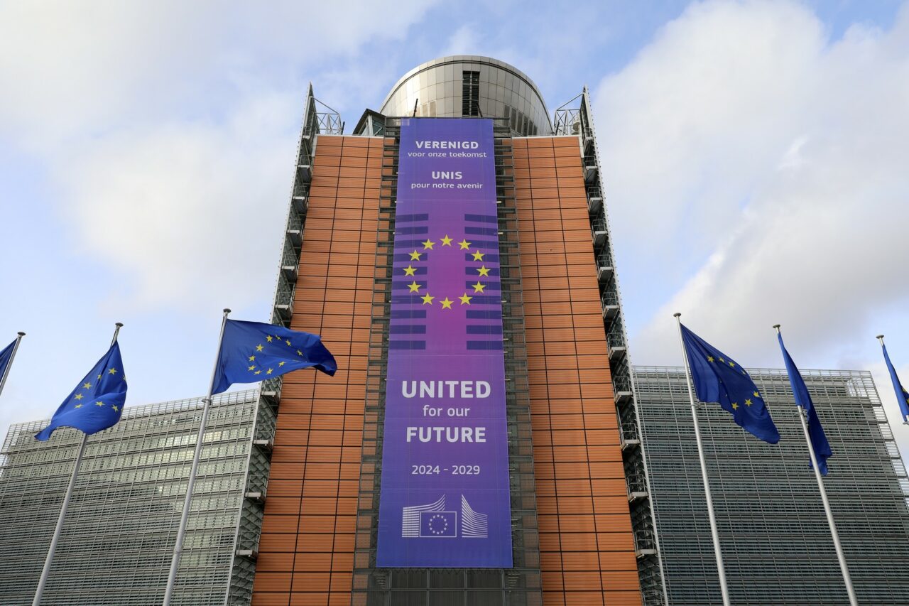 Financial Times: Dacă SUA impun taxe vamale, UE va folosi, în PREMIERĂ, cele mai DURE măsuri împotriva marilor companii americane de tehnologie