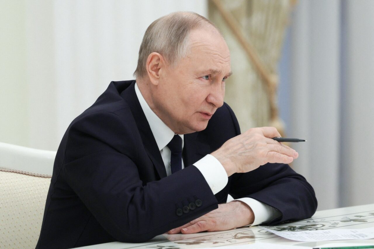 Oficial rus: Rusia va acționa legal în cazul în care Marea Britanie va încerca să rețină navele rusești